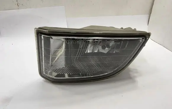 Toyota RAV 4 (XA20) Front fog light 8122142020