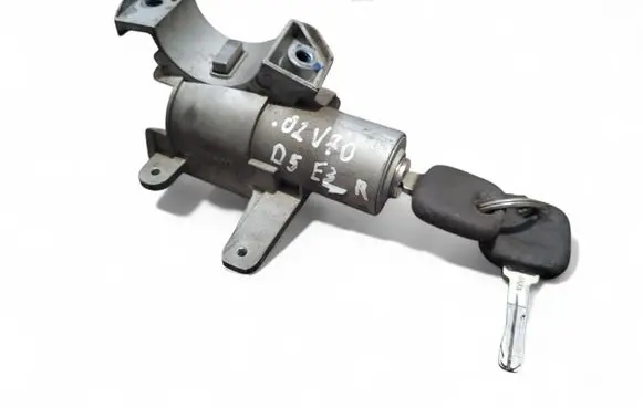 Volvo V70 Ignition lock 8626324 73760