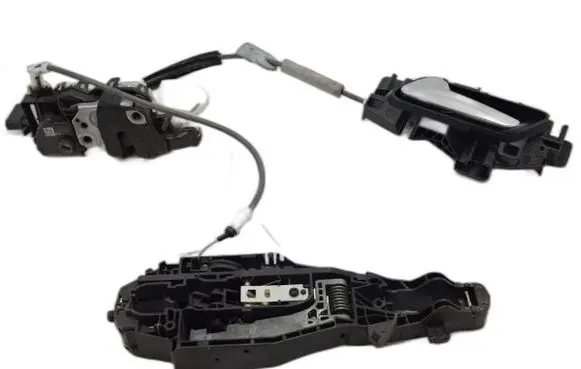 Peugeot 208 II Front door lock 292850