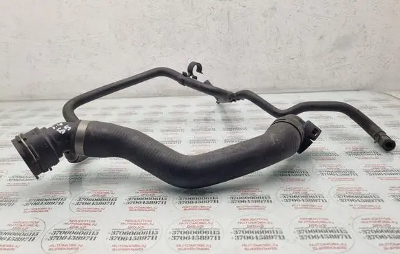 Audi A2 Engine coolant pipe/hose 032121118B 8Z0121107M