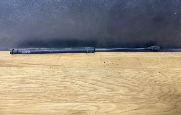 Volvo XC90 Tailgate/trunk strut/damper 1168029