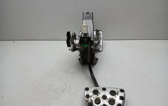 Lexus GS 250 350 300H 450H Brake pedal 8951033030
