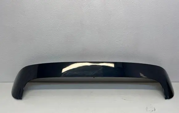 Tailgate/trunk spoiler