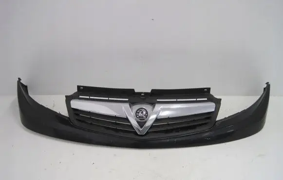Opel Vivaro Front grill 2135395015