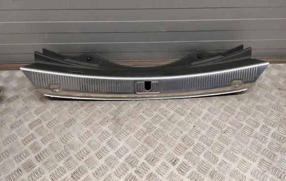 Audi A8 S8 D4 4H Trunk/boot sill cover protection 4H0863471