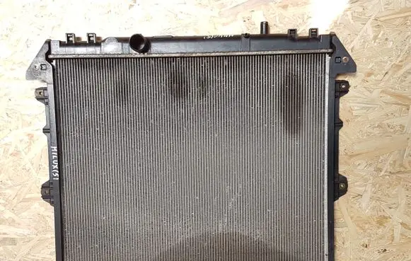 Toyota Hilux (AN10, AN20, AN30) Coolant radiator 164000L160
