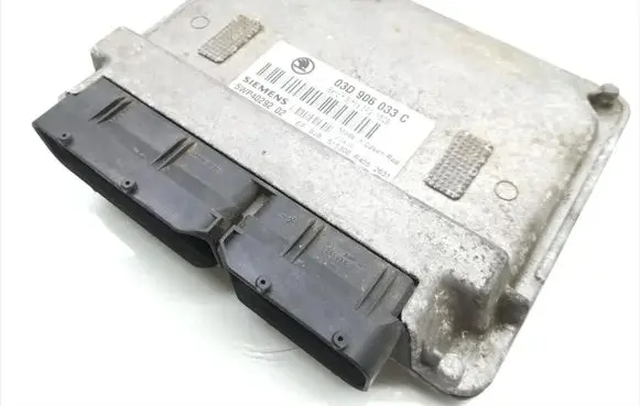 Skoda Fabia Mk1 (6Y) Engine control unit/module 03D906033C 5WP40292