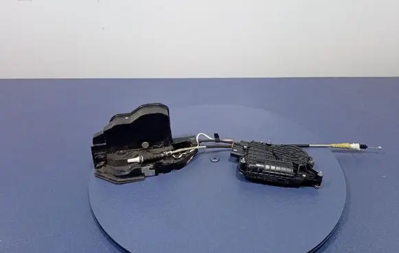 Front door lock