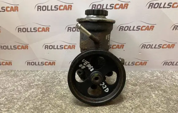 Toyota Corolla Verso AR10 Power steering pump 12180 U12