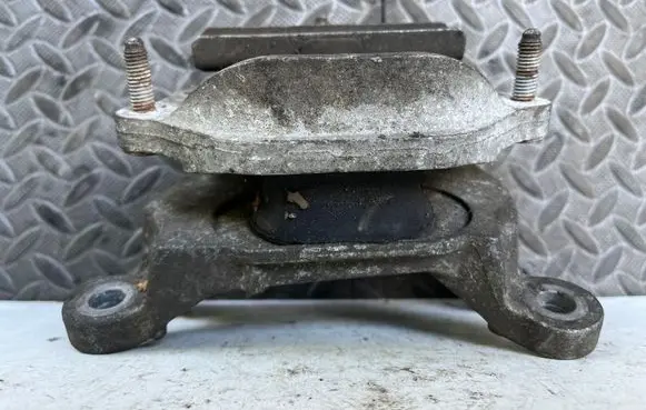 Audi A5 8T 8F Gearbox mounting bracket 8K0399115T 3207011