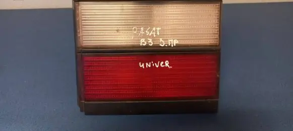 Volkswagen PASSAT B3 Rear/tail lights 333945107