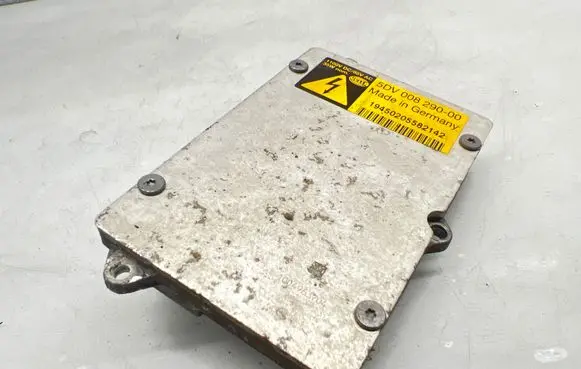 Headlight ballast module Xenon