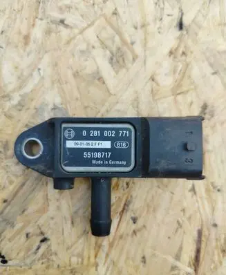 Opel Astra H Fuel pressure sensor 0281002771 55198717 0901052FF