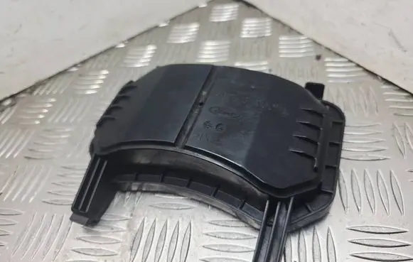 Ford Mondeo MK IV Headlight/headlamp dust cover 7S7113K060AB