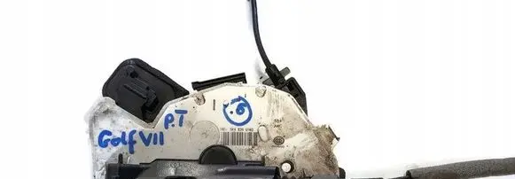 Volkswagen Golf VII Rear door lock 5K4839016Q