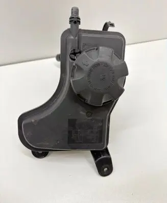 BMW 3 E90 E91 Coolant expansion tank/reservoir 7810592