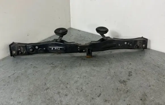 Toyota Avensis T250 Top upper radiator support slam panel