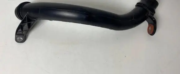 Jaguar E-Pace Turbo air intake inlet pipe/hose GJ326C782AA LR072140 J9C7414