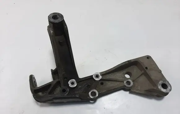 Volkswagen Golf V Front lower control arm/wishbone 