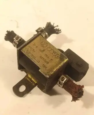 Volkswagen Golf IV Turbo solenoid valve 028906283F 72189500 95T342
