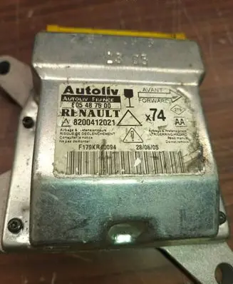 Renault Laguna II Airbag control unit/module 8200412021 605487500 F179KR00094