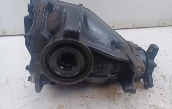 Mercedes-Benz E W211 Rear differential A2303511108MERC1 2303511108