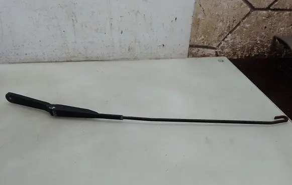 Renault Trafic II (X83) Front wiper blade arm 91165491