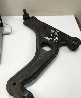 Opel Zafira B Front lower control arm/wishbone