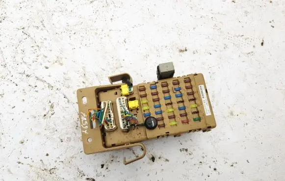Subaru Outback Fuse box set 82201aj000 009183