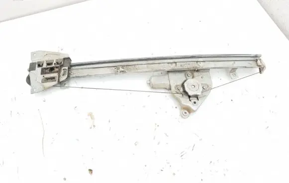 Mitsubishi Pajero Rear door window regulator with motor MR989948 0620402210