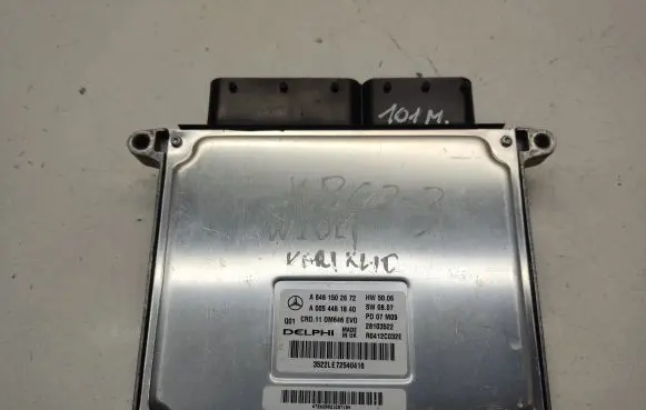 Mercedes-Benz C W204 Engine control unit/module A6461502672 A0054461840
