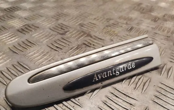 Mercedes-Benz CLK A209 C209 Fender grill 2096902162