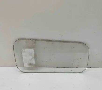 Land Rover Defender Rear windscreen/windshield window XH22257A22AA