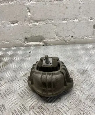 BMW Z4 E89 Engine mount bracket 6768853