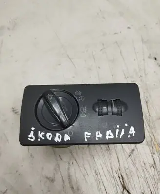 Skoda Fabia Mk1 (6Y) Light switch 6Y1941531N K0965A