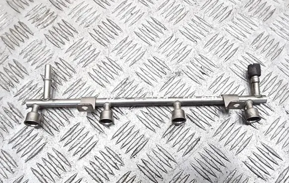 Opel Astra H Fuel main line pipe