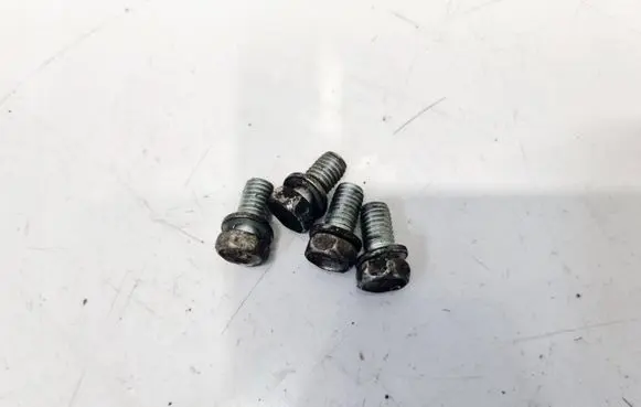 Nuts/bolts