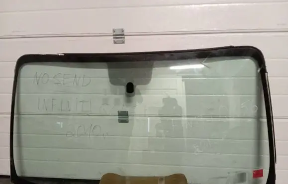 Infiniti QX56 Front windscreen/windshield window 43R000574