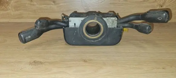 Audi 100 S4 C4 Wiper turn signal indicator stalk/switch 443953503