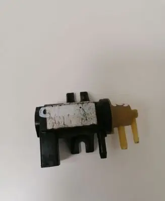 Audi A3 S3 A3 Sportback 8P Turbo solenoid valve 1K0906627A
