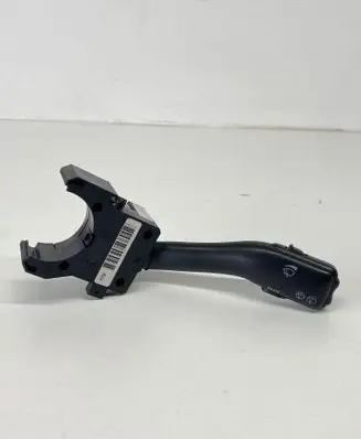 Volkswagen Golf IV Wiper control stalk 4B0953503H CZK0301202032