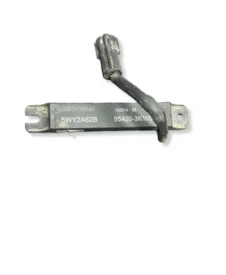 KIA Carens III Aerial antenna amplifier 954203K100