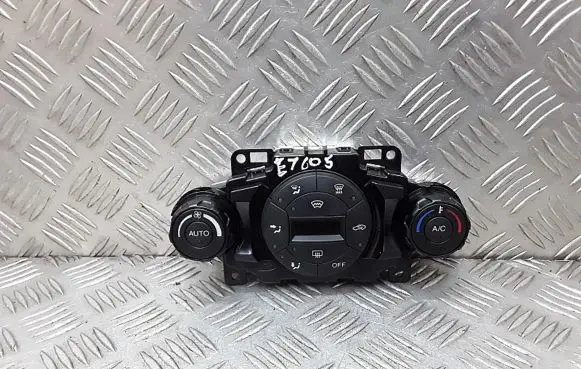 Ford Fiesta Climate control unit c1bt18c612bc