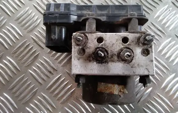 Mazda 6 ABS Pump MD9A2W3D16C2 GJ6A437A0 3425D1783