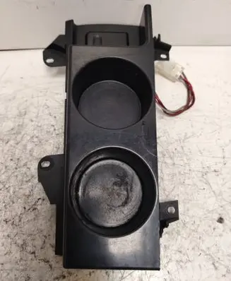 BMW 5 E39 12 V Socket (front) 8159694 5116