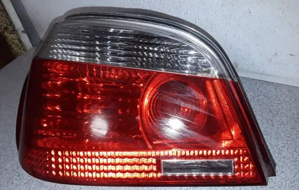 BMW 5 E60 E61 Rear/tail lights 6910767
