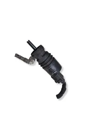 Volkswagen PASSAT B6 Windscreen/windshield washer pump 1K5955651