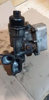 Nissan X-Trail T31 Oil filter mounting bracket