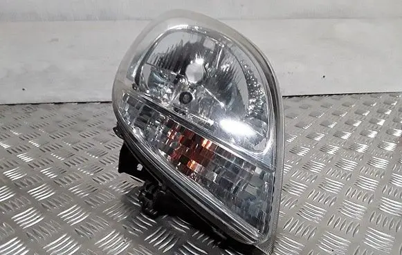 Renault Kangoo I Headlight/headlamp 8200236591