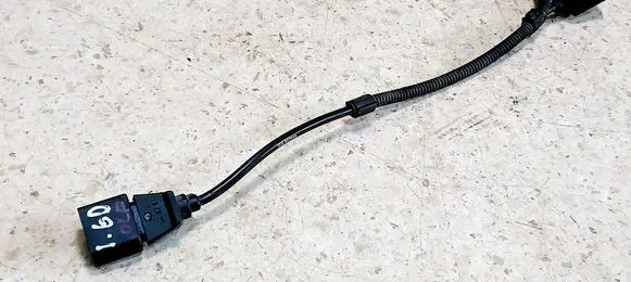 Volkswagen Golf VI Camshaft position sensor 03L907601